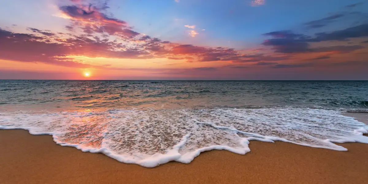 10 Reasons to Partner with a Marketing and Web Design Agency